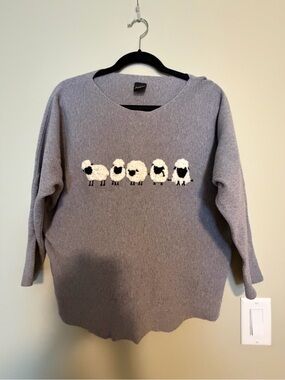 Cozy Gray Crewneck Sweater with Sheep Row - Unbranded